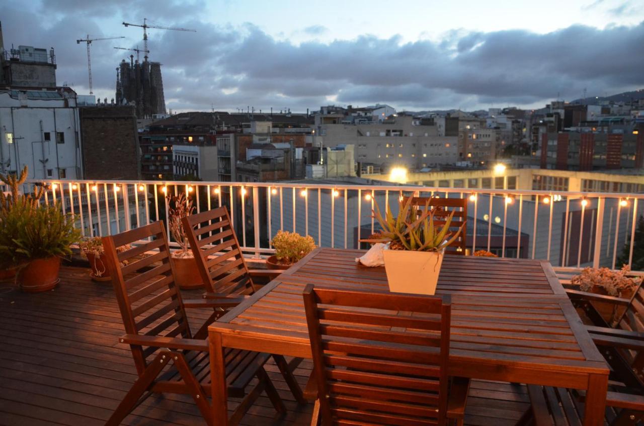 Barcelona Sunny Terrace Apartment Exterior photo